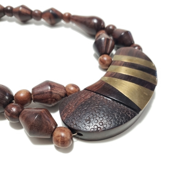 Vintage Chunky Wooden and Brass Statement Necklace - Picture 6 of 12